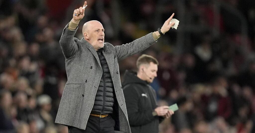 Norwich City v Ipswich Town - Philippe Clement on derby day