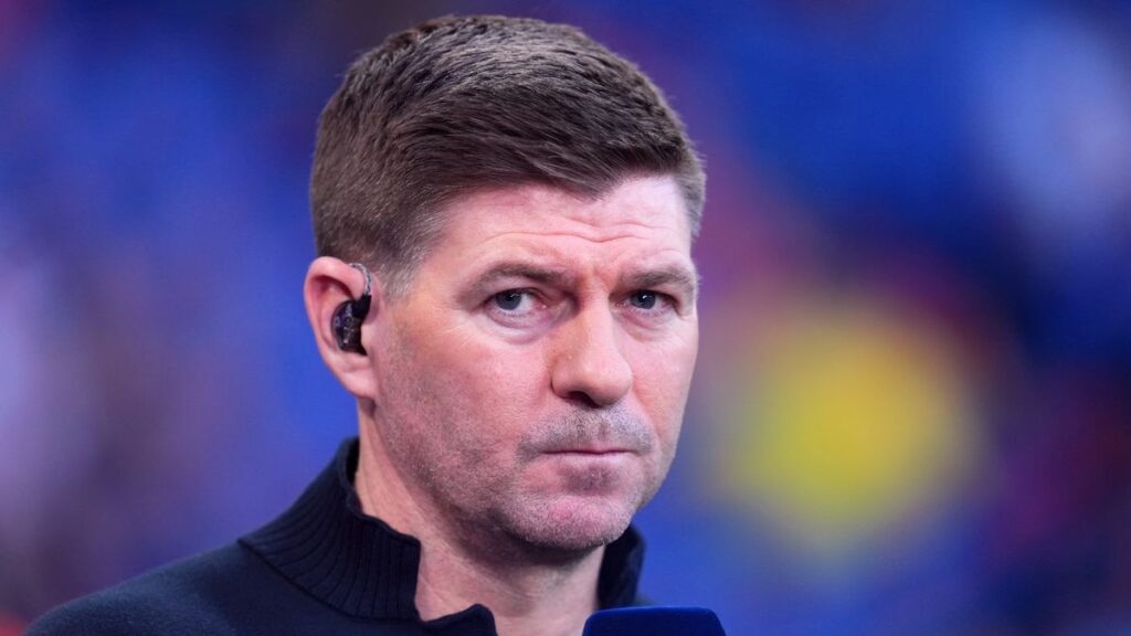 Liverpool fans beg Steven Gerrard to leave TNT set and step in after dreadful half vs PSG