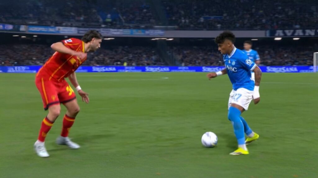 Alisson Santos Making Defenders Look Stupid