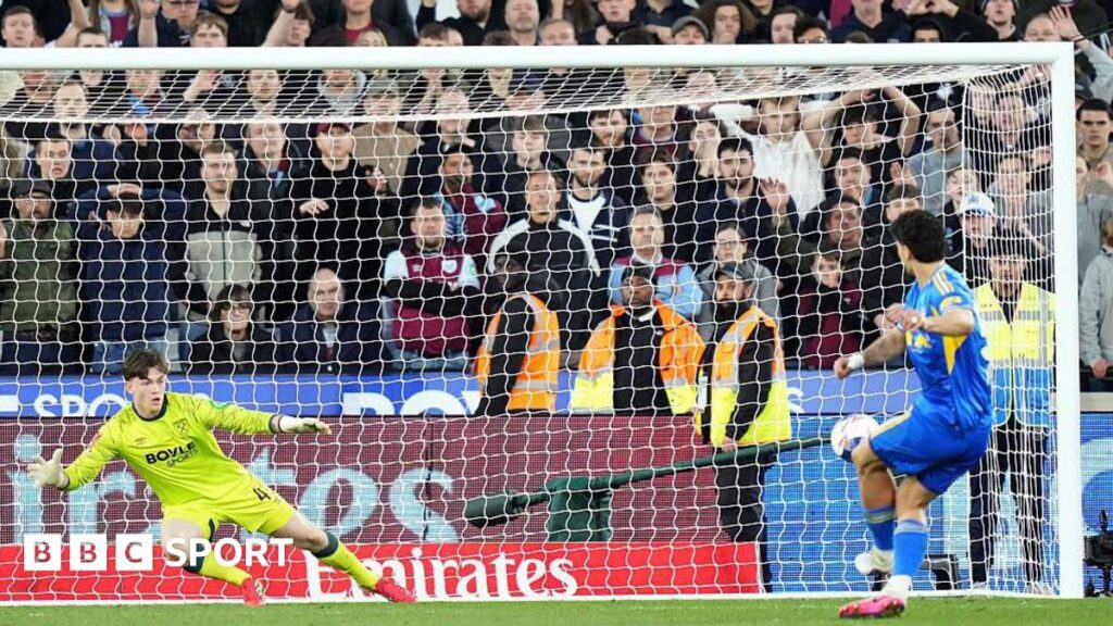 Leeds United news: Pascal Struijk on his FA Cup penalty