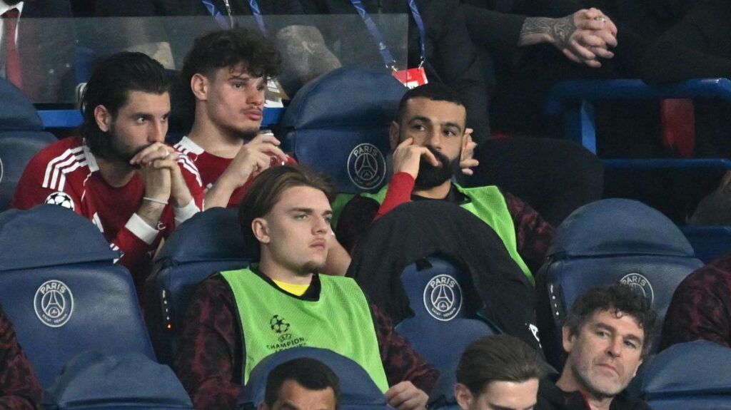 Arne Slot gives reason why he left Mohamed Salah on the Liverpool bench in PSG loss