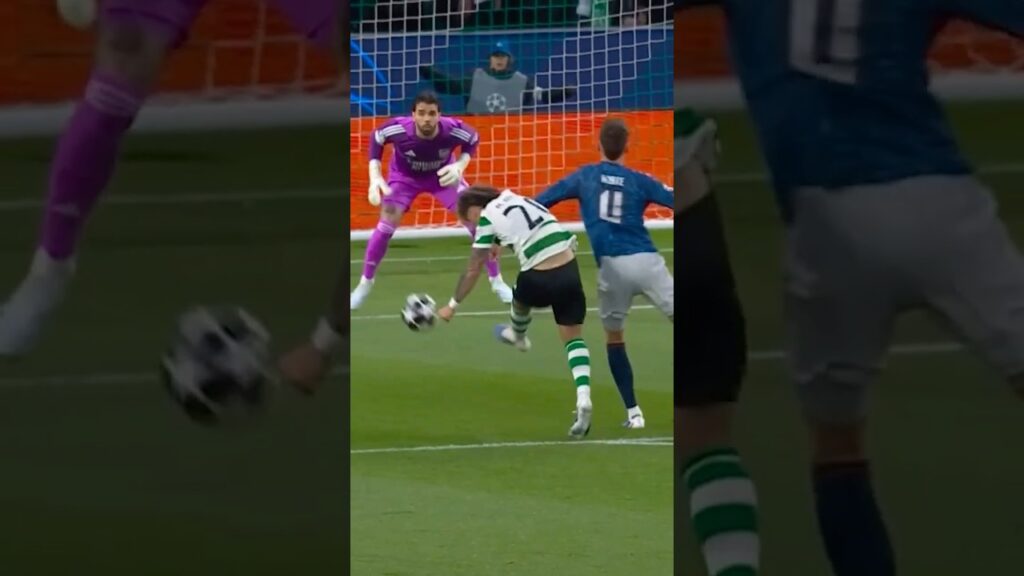 STUNNING DAVID RAYA SAVE VS SPORTING CP