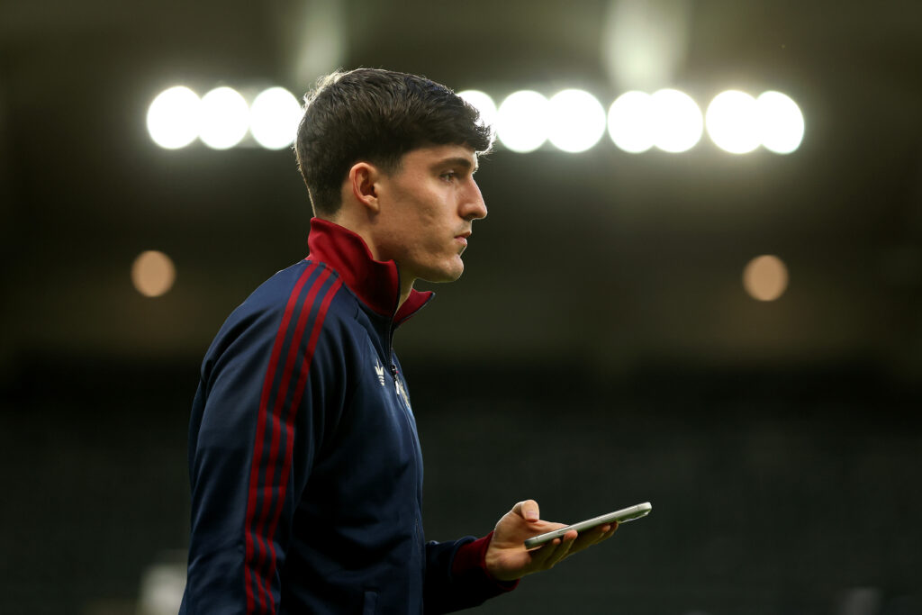 NEWCASTLE UPON TYNE, ENGLAND - MARCH 10: Tino Livramento of Newcastle United arrives at the stadium prior to the UEFA Champions League 2025/26 Round of 16 First Leg match between Newcastle United FC and FC Barcelona at St James' Park on March 10, 2026 in Newcastle upon Tyne, England. (Photo by Stu Forster/Getty Images)