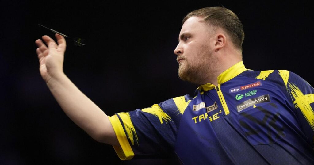 Luke Littler booed by Brighton crowd in Premier League loss to Stephen Bunting