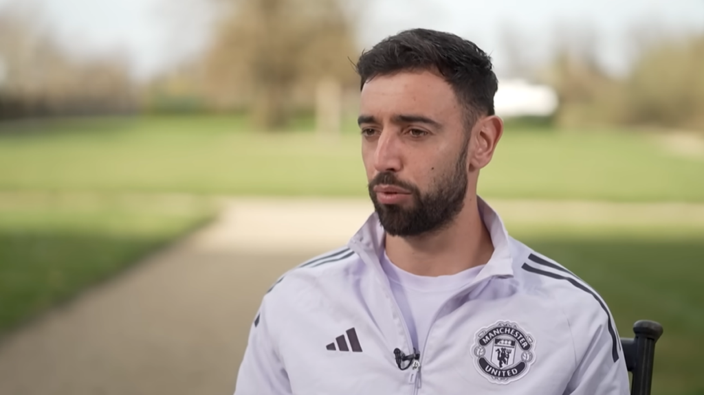 Bruno Fernandes drops hint on his Manchester United future