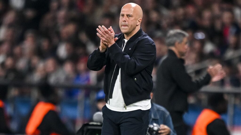 Former Liverpool star makes Arne Slot sack plea to FSG - 'I do not want to see'