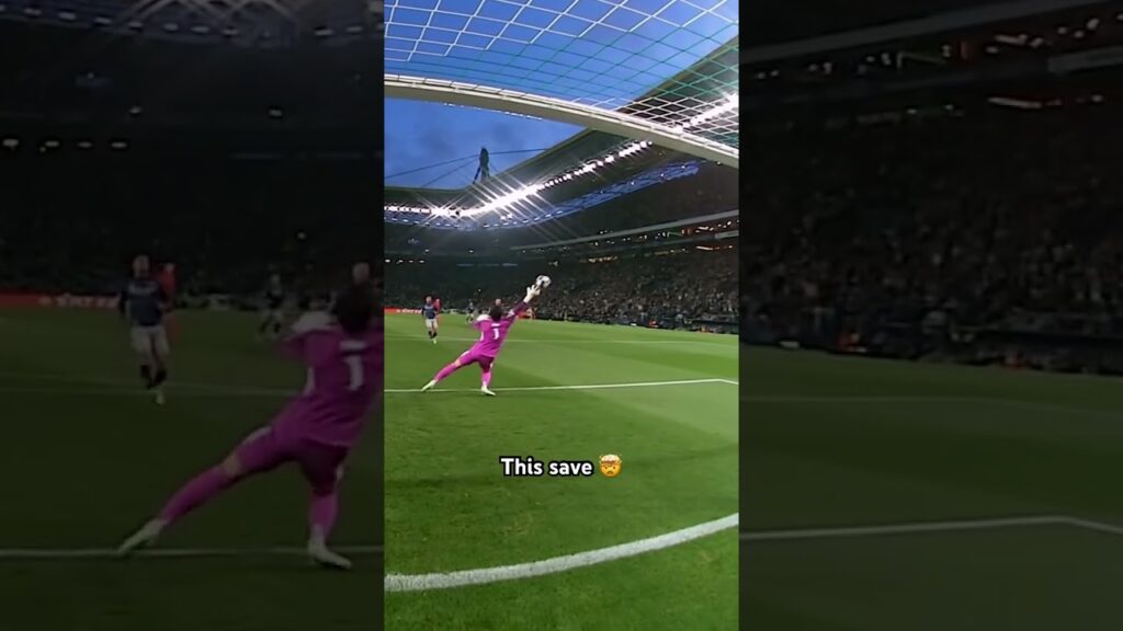 Unbelievable David Raya save! 🤯