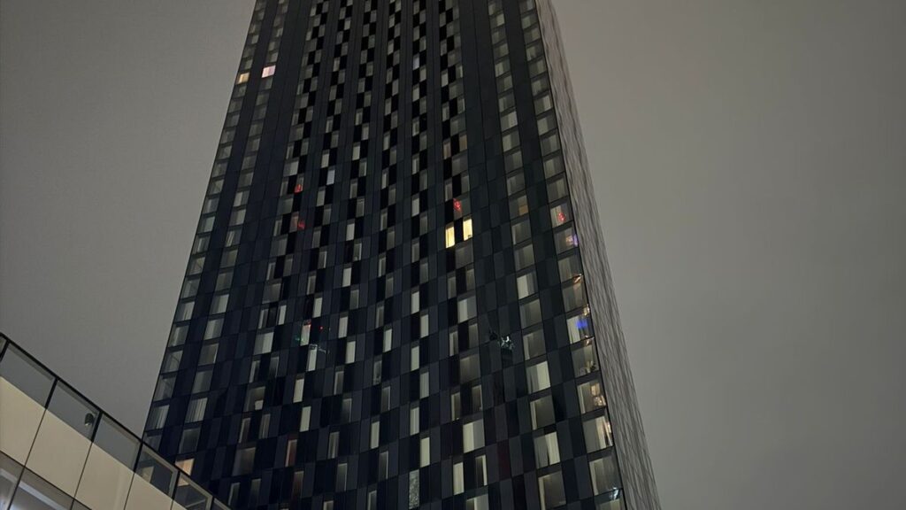 Welcome to the West Tower: Luxury living, uninterrupted views, lights sometimes available