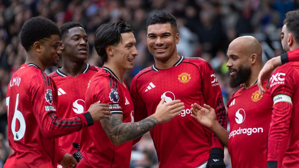 Michael Carrick confirms injury boost for Manchester United vs Leeds