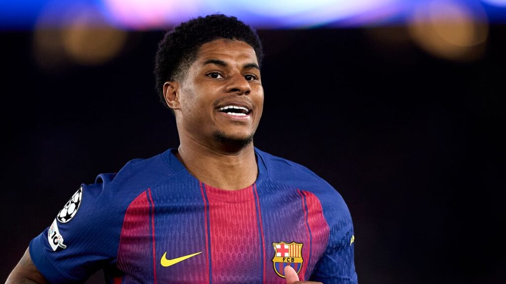 Man Utd news: Michael Carrick receives Marcus Rashford message as price named for star