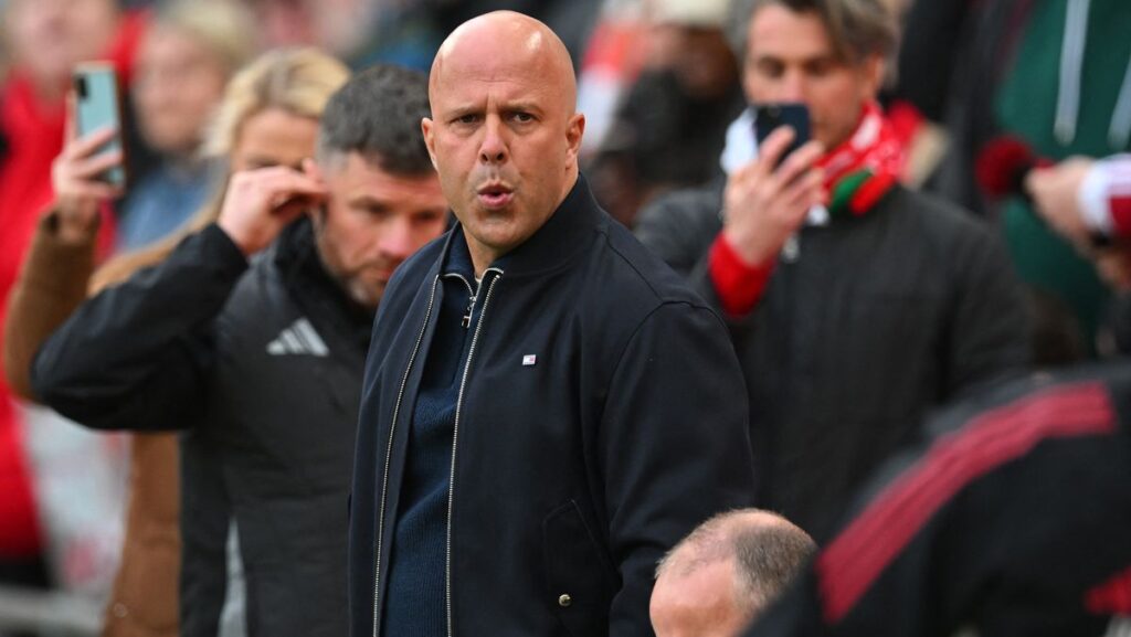 I watched Liverpool beat Fulham — Arne Slot must make bold selection vs PSG