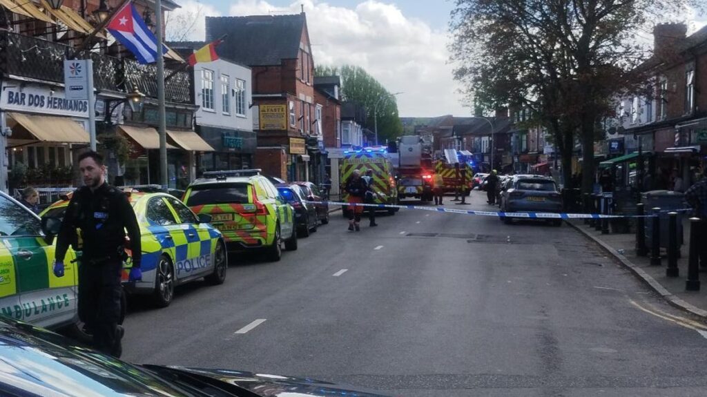 Man's death from 'poisoning' in Leicester leads to huge police response