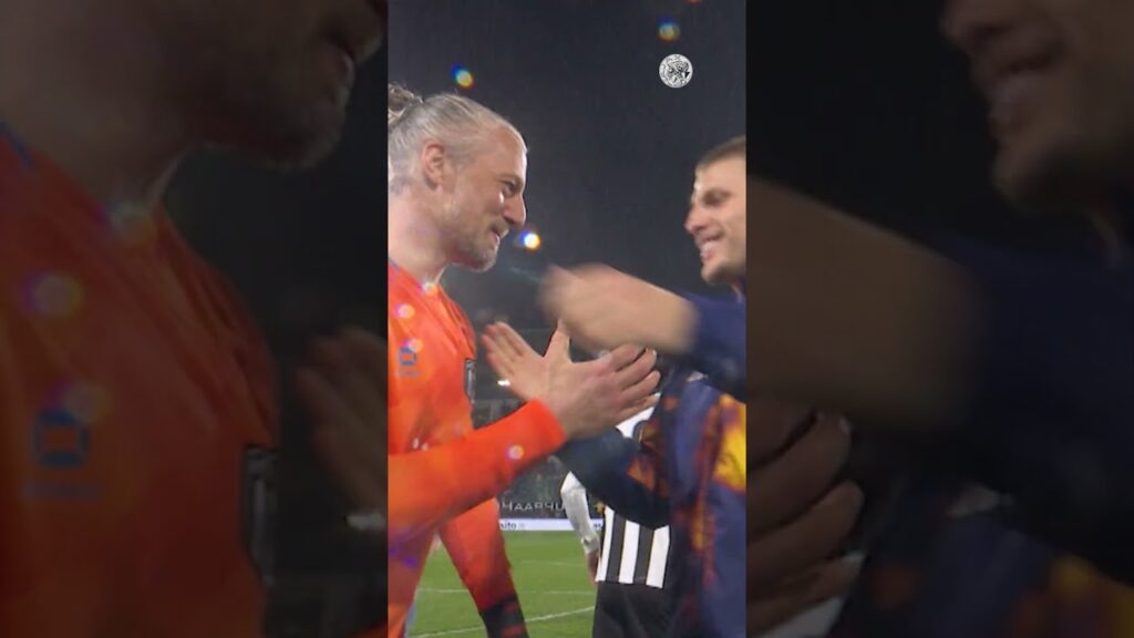 Ajax Players Reunited With Remko Pasveer ♥️🐐