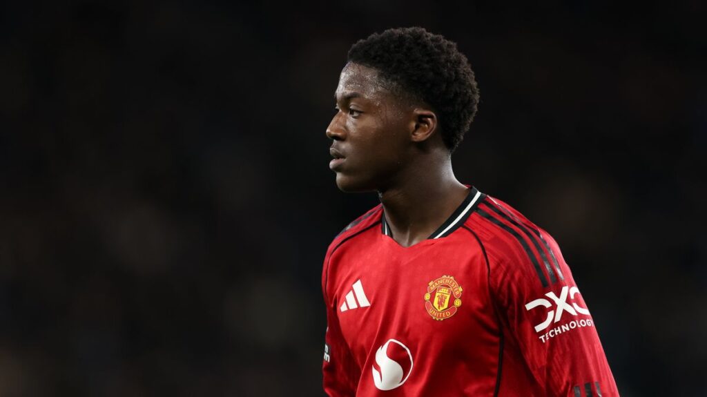 Latest Man Utd injury news before Chelsea clash as Kobbie Mainoo 'issue' confirmed