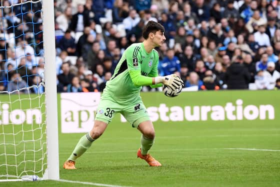 Artikelbild:Liam Rosenior makes brutal decision over Chelsea star’s future