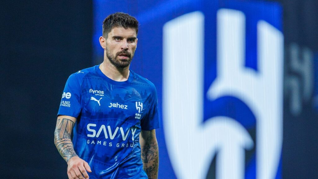 Newcastle United backers PIF release statement on Al-Hilal after selling stake