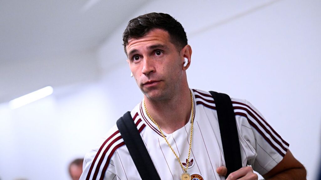 Aston Villa team news vs Bologna confirmed as Emi Martinez decision made