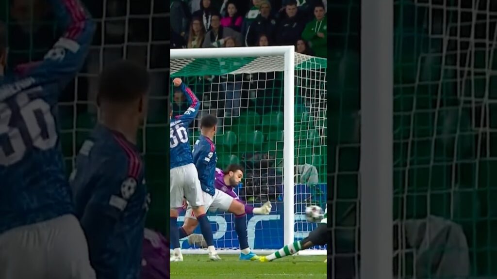 CRUCIAL DAVID RAYA SAVE FOR ARSENAL