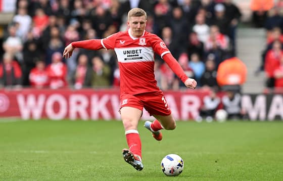 Gambar artikel:Report: Everton set to battle Leeds United in the race to sign Newcastle United defender