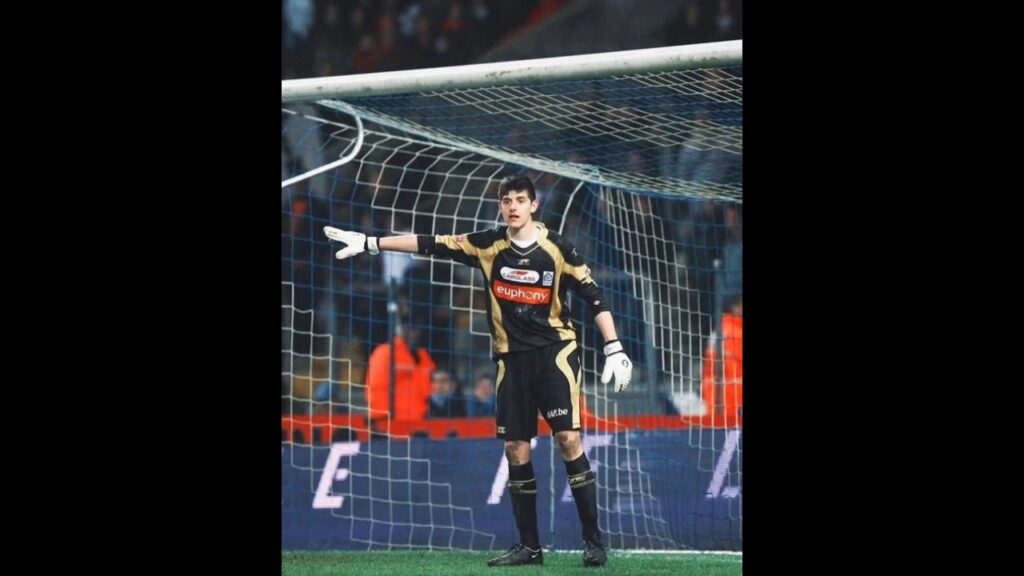 17 de Abril de 2009, Thibaut Courtois, con 16 años, debutaba como profesional con el KRC Genk. 🐐