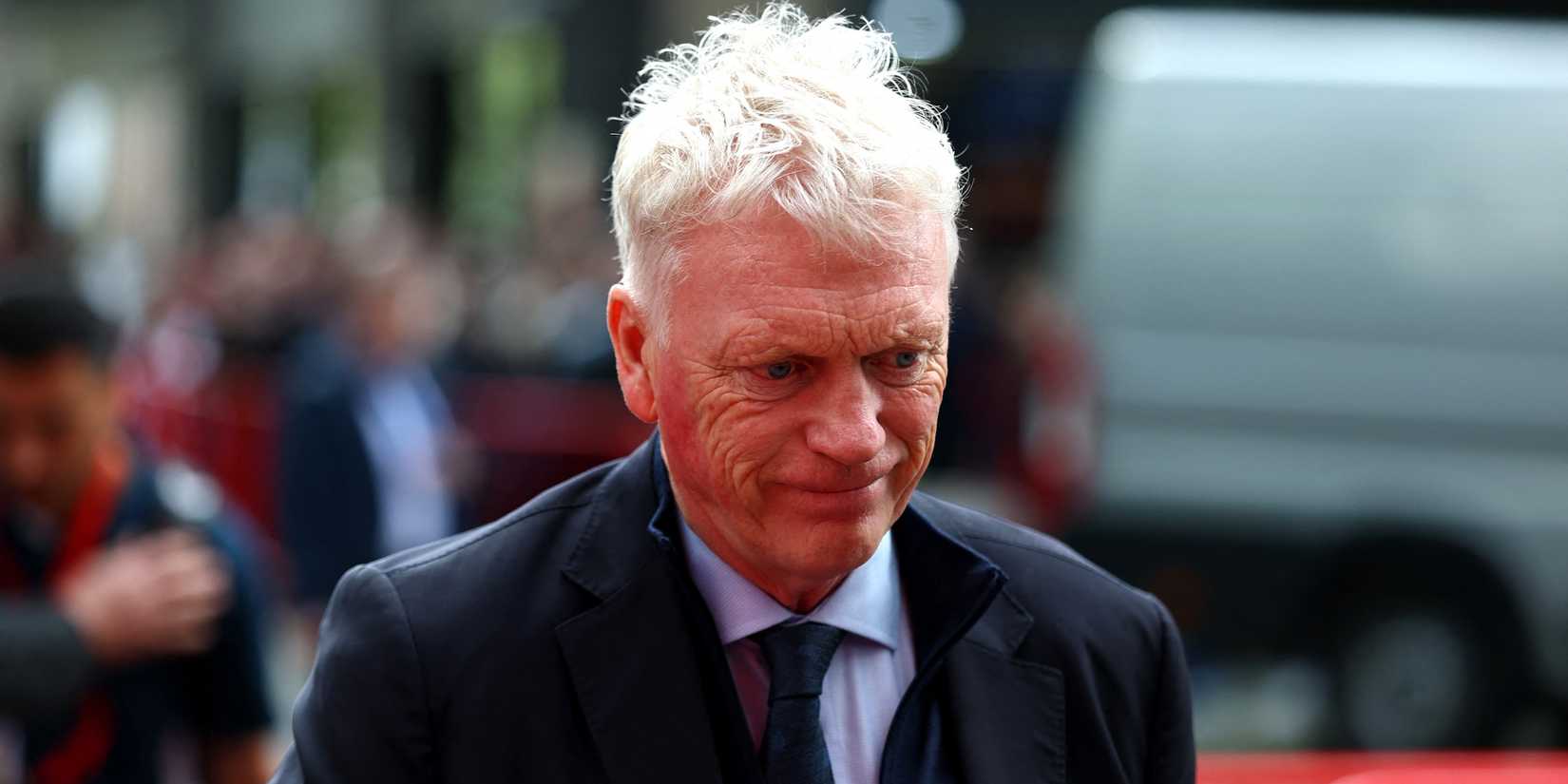 Everton manager David Moyes arrives at the stadium before the match