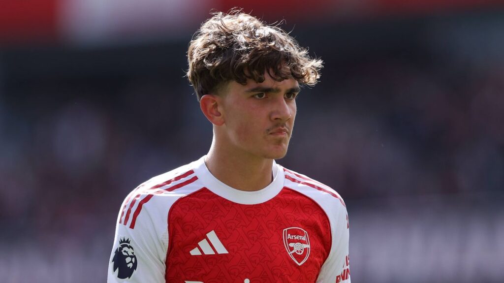 Former Arsenal star answers Max Dowman vs Rio Ngumoha question after one blew him away