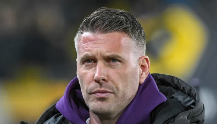 Leeds United vs. Wolves team news: Rob Edwards makes shock selection call for Elland Road trip