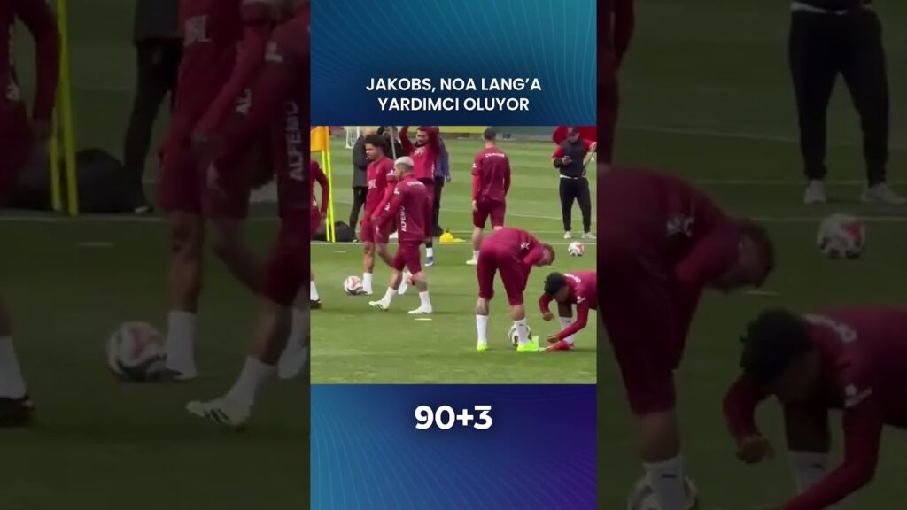 🥹Başparmağından sakat olduğu için ayakkabısını bağlamakta zorlanan Lang’a Ismail Jakobs yardım etti.