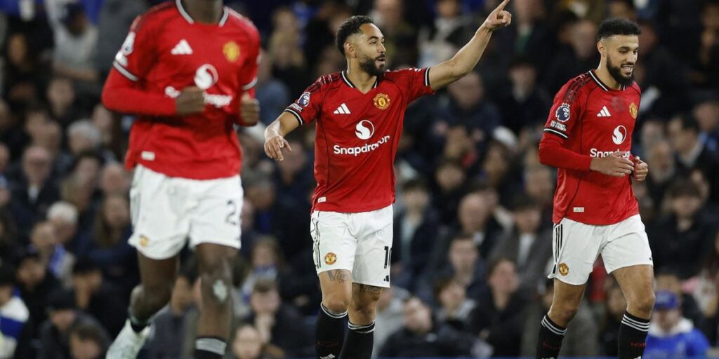 Matheus Cunha scores winner as Man Utd beat Chelsea to take another step towards Champions League
