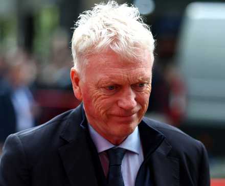 Everton manager David Moyes arrives at the stadium before the match