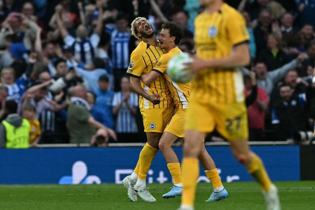 Rutter scores in stoppage time as Tottenham drop points against Brighton