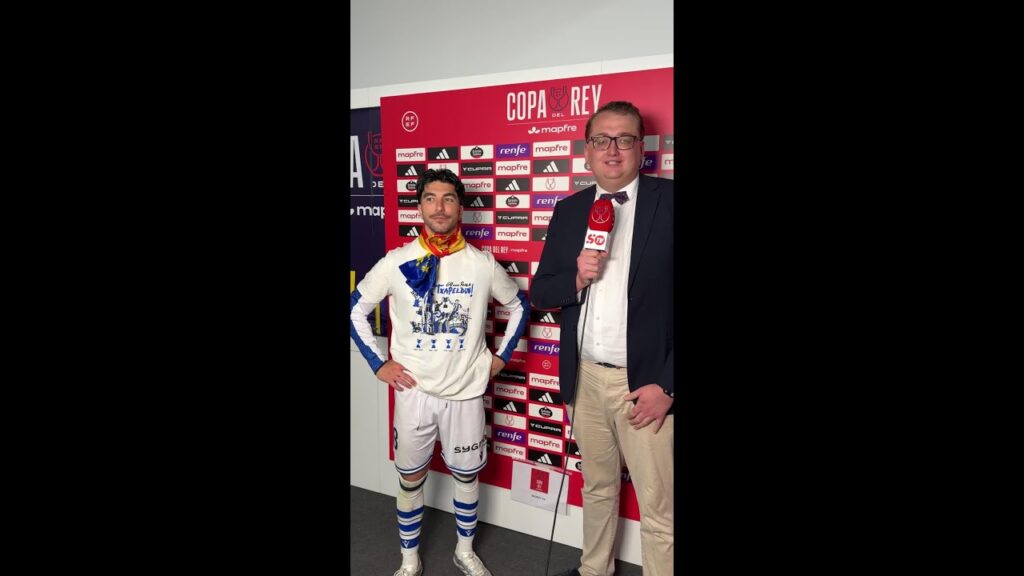 🇪🇸 Carlos Soler's Copa del Rey final post-match reaction. 🏆