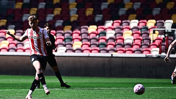 Artikelbild:Brentford U21s 2 Swansea City U21s 2: Laidlaw and Donovan strike as Bees win PDL title at Gtech Community Stadium