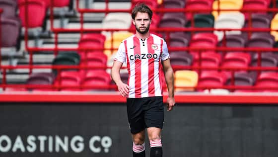 Image de l'article :Brentford U21s 2 Swansea City U21s 2: Laidlaw and Donovan strike as Bees win PDL title at Gtech Community Stadium