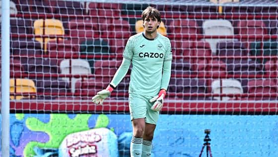 Image de l'article :Brentford U21s 2 Swansea City U21s 2: Laidlaw and Donovan strike as Bees win PDL title at Gtech Community Stadium