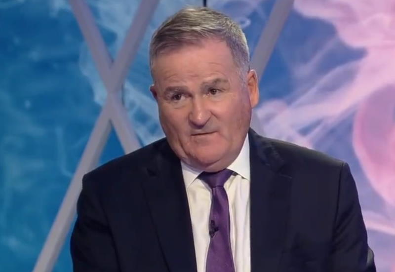 Richard Keys makes a point on air