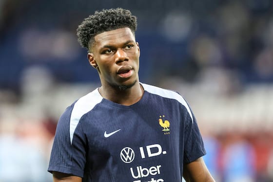 Article image:Report: Manchester United considering move for Real Madrid midfielder