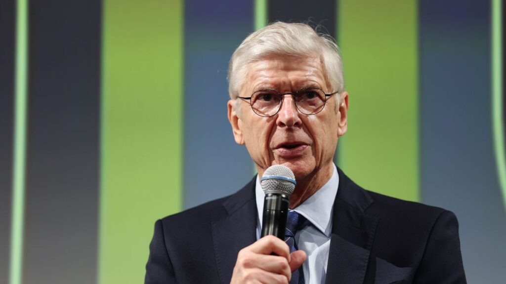 Arsene Wenger issues new Premier League title prediction after Arsenal stumble