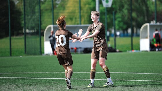 Imagem do artigo:Sport London e Benfica 0 Brentford Women 10: Cheatley and Phillips hat-tricks as Bees hit double figures