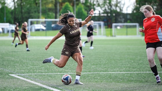 Imagem do artigo:Sport London e Benfica 0 Brentford Women 10: Cheatley and Phillips hat-tricks as Bees hit double figures