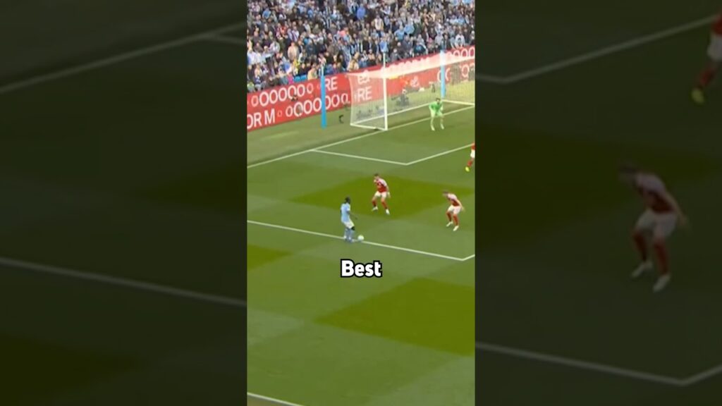 Hincapie Shows How To Defend Against Jeremy Doku 🥶😎