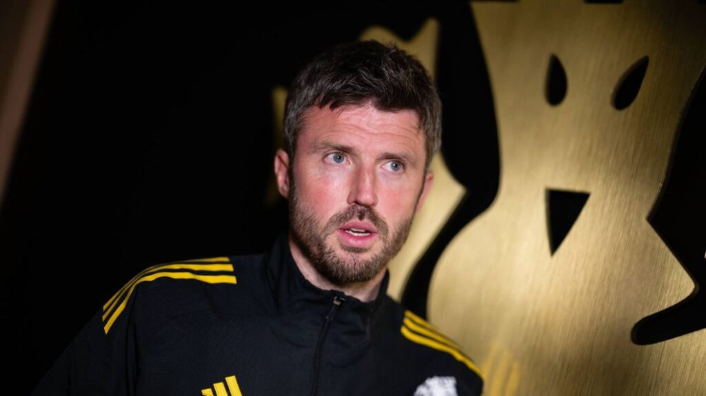 Man United latest: Michael Carrick backed for permanent job as Matheus Cunha provides the answer