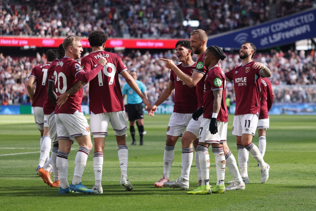 West Ham United players celebrate after Tomas Soucek scores against Everton.