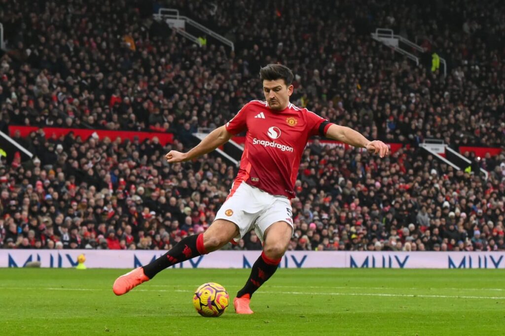 Manchester United vs Brentford Prediction, Betting Tips, Lineups & Odds