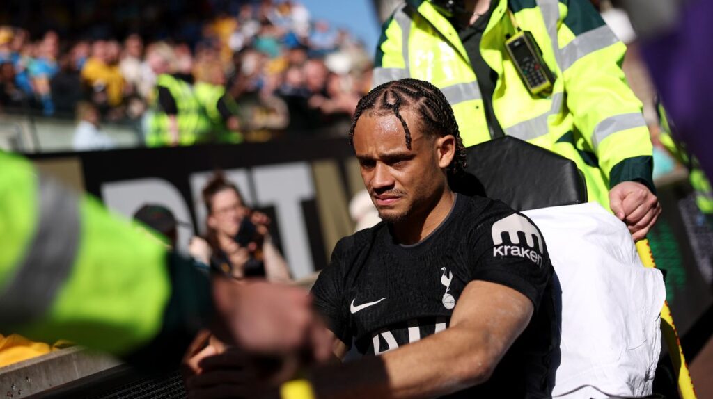 Xavi Simons responds to Tottenham win at Wolves amid major injury fears