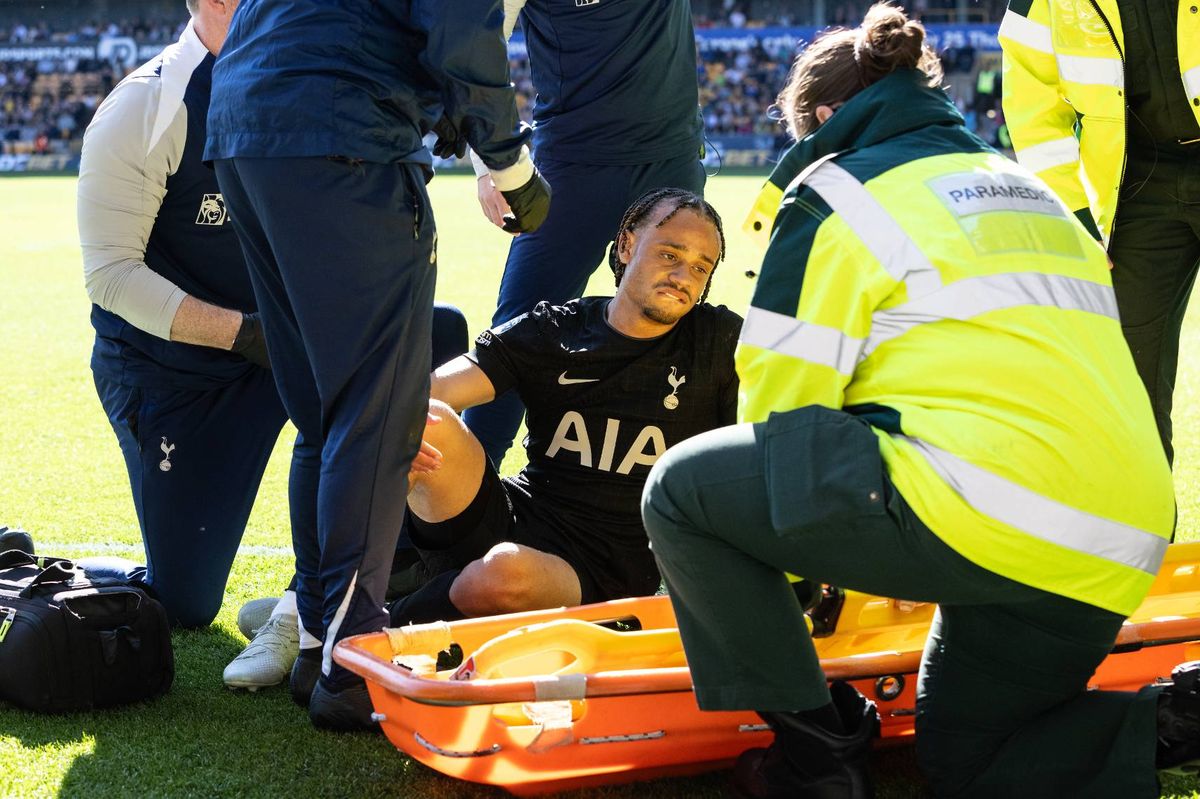 Xavi Simons receives treatment