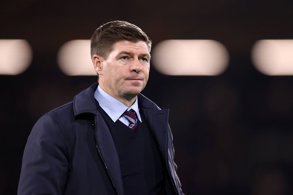 LONDON, ENGLAND - OCTOBER 20: Steven Gerrard, Manager of Aston Villa looks on following defeat in the Premier League match between Fulham FC and Aston Villa at Craven Cottage on October 20, 2022 in London, England. (Photo by Ryan Pierse/Getty Images)