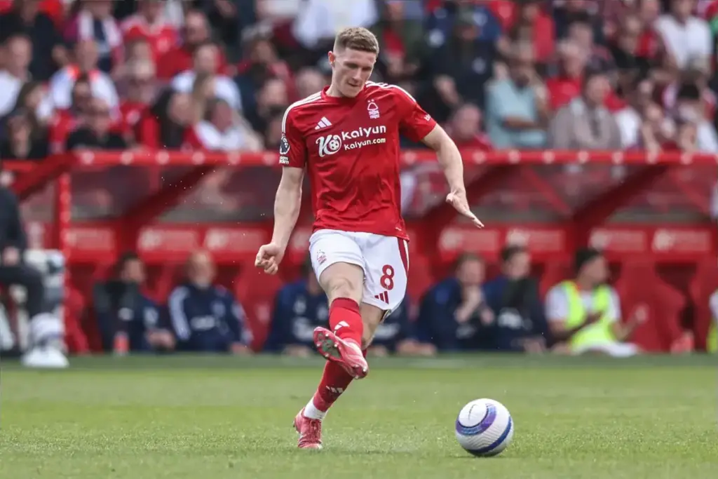 Elliot Anderson heading to Man City according to Forest players