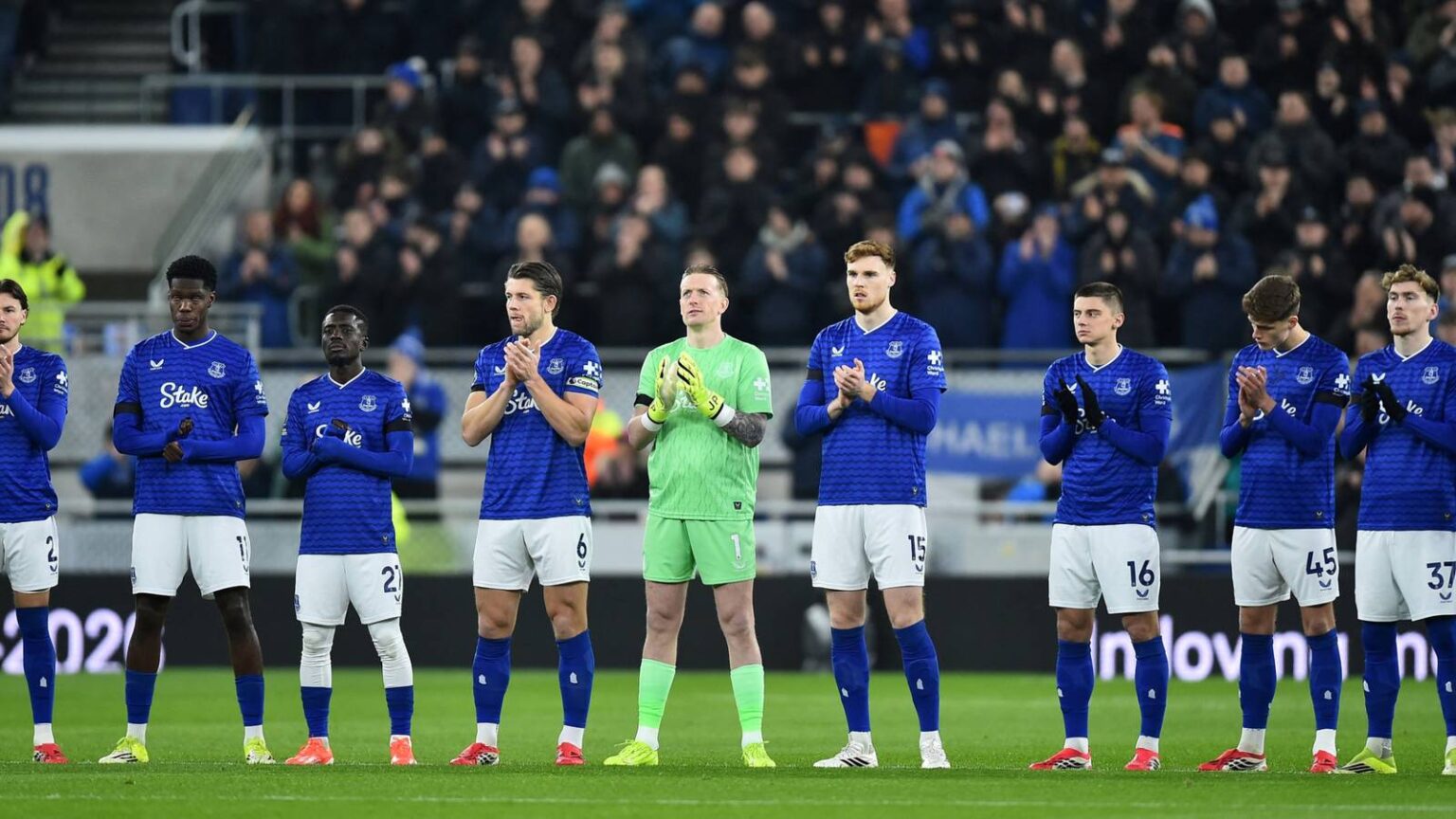 Genuine chance ex-Everton manager joins Chelsea with talks scheduled