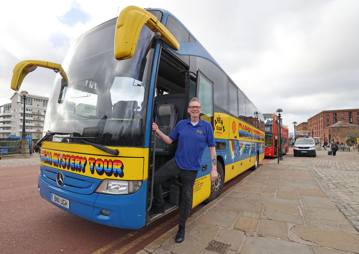 Magical Mystery Tour guide Del Pike